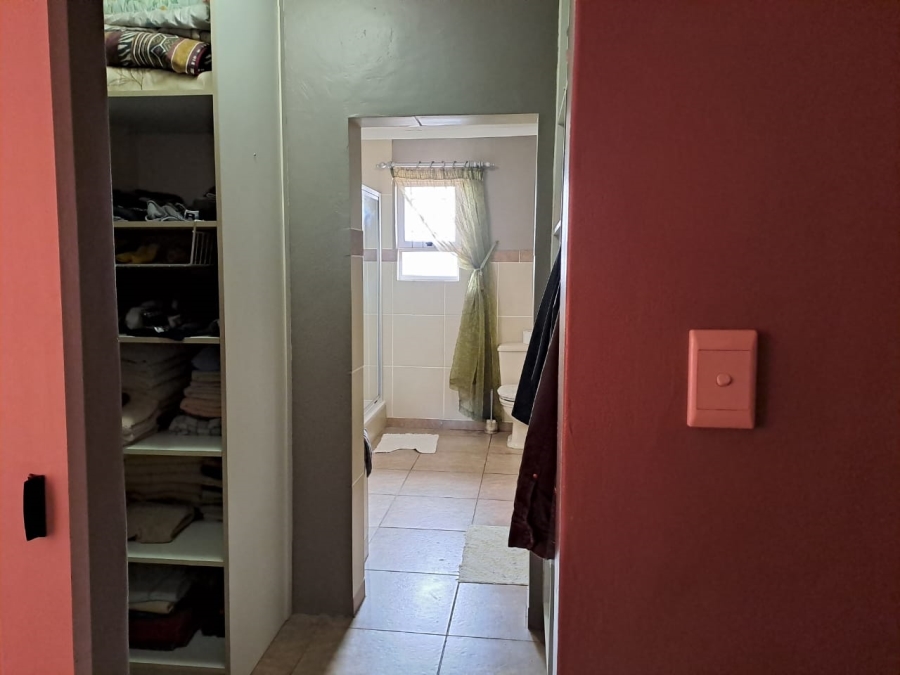 3 Bedroom Property for Sale in Vredenburg Western Cape